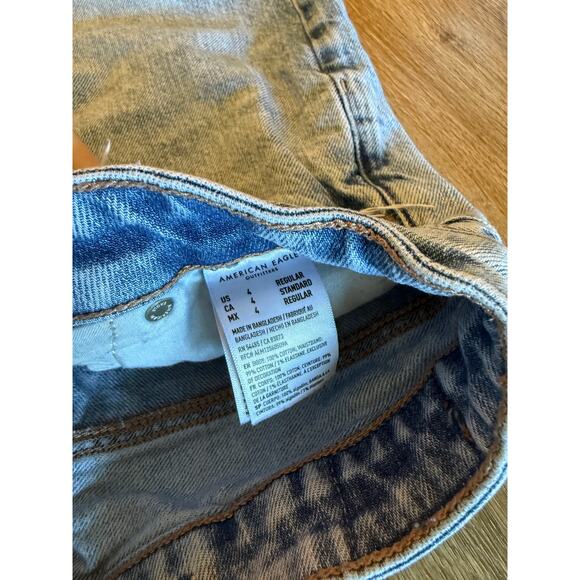 American Eagle Women’s Distressed Jeans Size 4 Regular - Picture 3 of 4